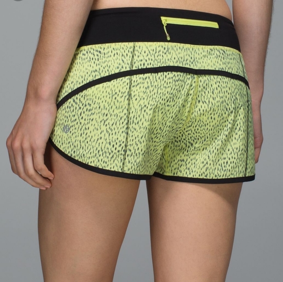 lululemon athletica Pants - Lululemon 6 run yellow cheetah print speed short